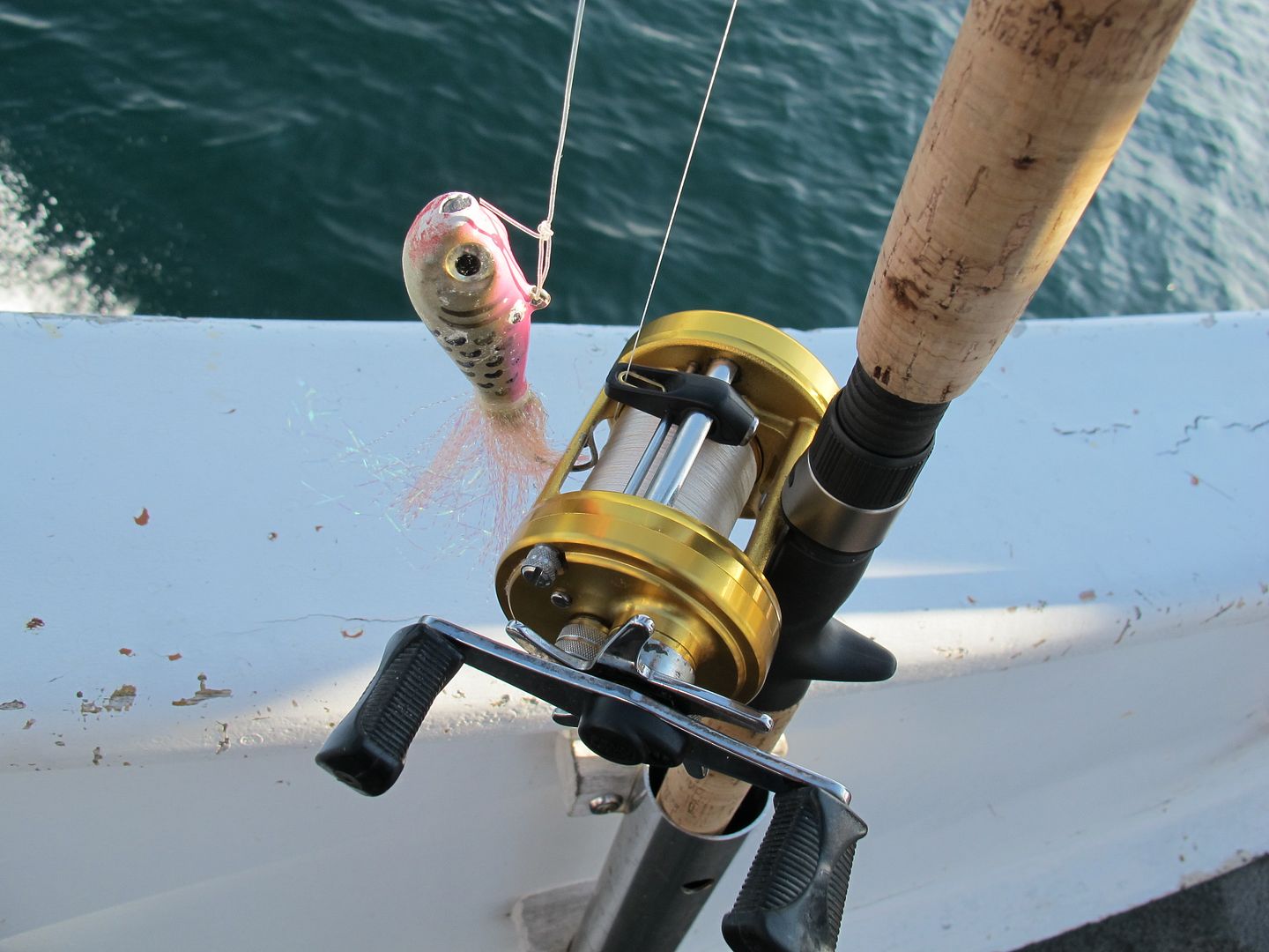 Why bucktail/jigs work for fluke ? BASS BARN